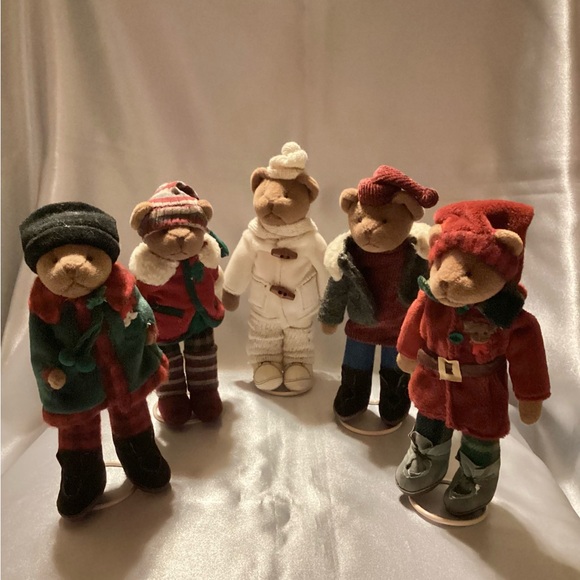 Set of 5 Old World Teddy Bears by Farnsworth